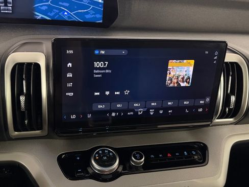 Used 2025 Ford Expedition Active AWD/4WD image 19