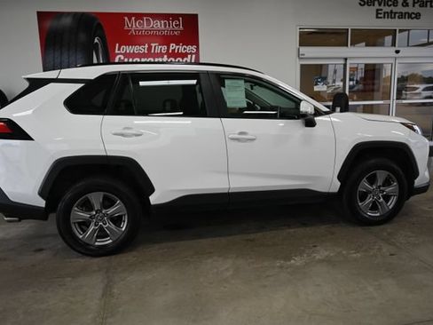 Used 2024 Toyota RAV4 XLE FWD image 5