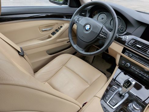 Used 2012 BMW 535i xDrive Sedan image 34
