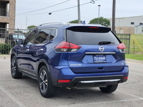 Used 2018 Nissan Rogue SL FWD image 4