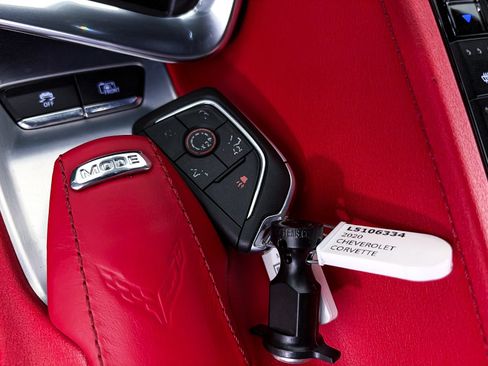 Used 2020 Chevrolet Corvette Stingray Preferred Cpe w/ 2LT Preferred Equipment Group RWD image 28
