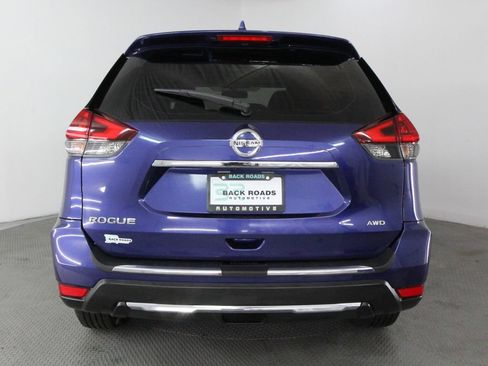 Used 2018 Nissan Rogue S AWD/4WD image 8