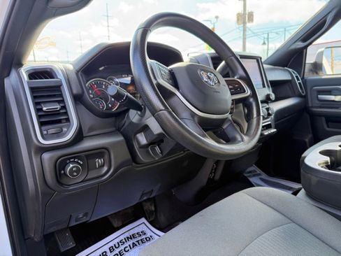 Used 2022 RAM 2500 Big Horn w/ Cold Weather Group image 13