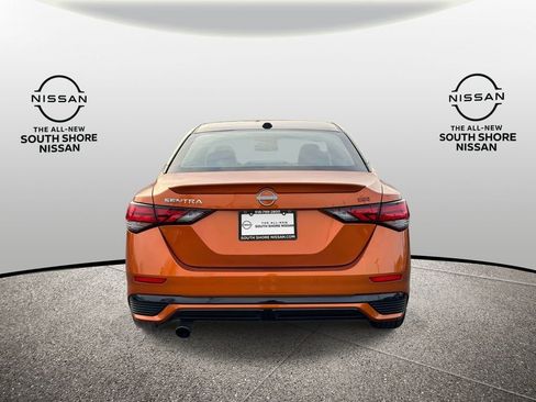 Certified 2025 Nissan Sentra SR w/ SR Premium Package image 6