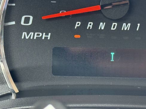 Used 2020 GMC Savana 2500 w/ Driver Convenience Package RWD image 27