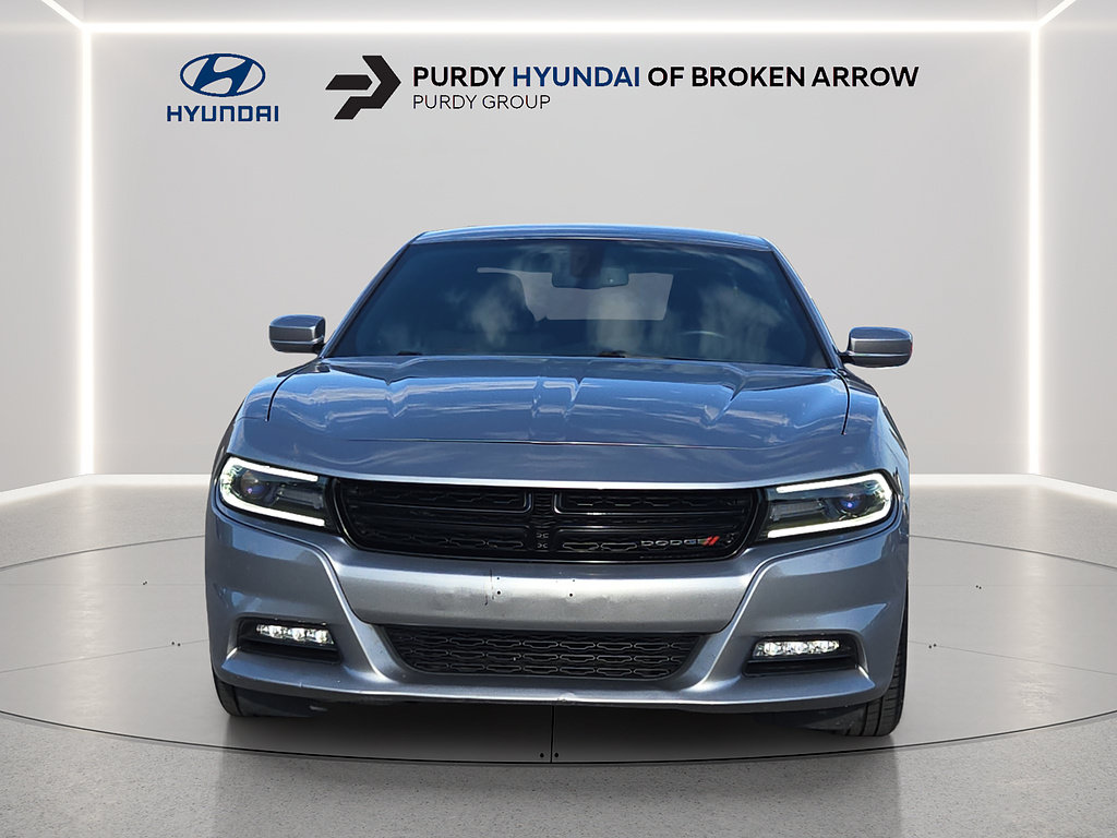 Used 2017 Dodge Charger SXT RWD image 9