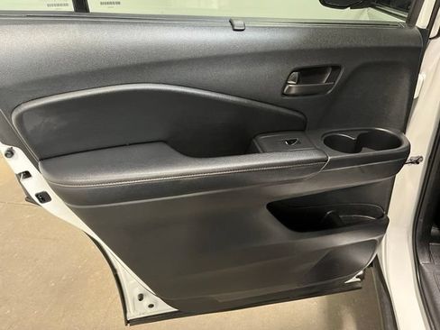 Used 2023 Honda Passport TrailSport image 16