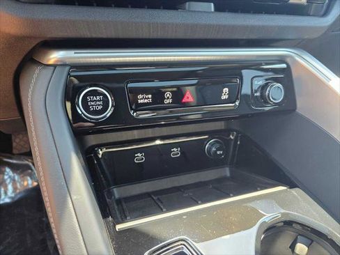 New 2025 Audi Q5 Premium image 31