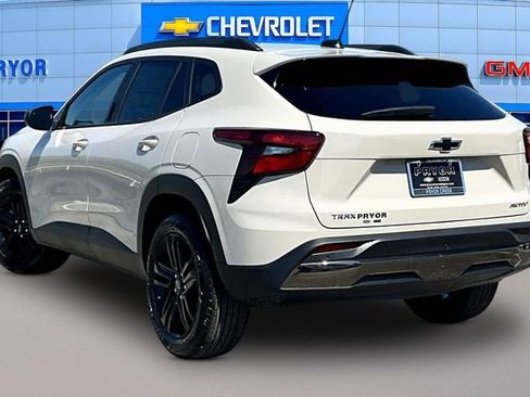 New 2026 Chevrolet Trax ACTIV image 3