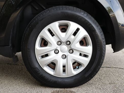 Used 2017 Dodge Journey SE FWD image 33
