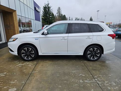Used 2018 Mitsubishi Outlander GT image 8