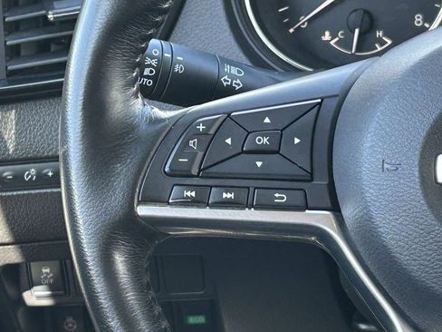 Certified 2017 Nissan Rogue Sport SL FWD image 25