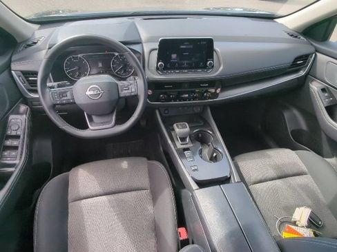 Used 2026 Nissan Rogue SV FWD image 15