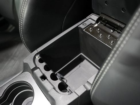 Used 2008 Dodge Challenger SRT8 image 24