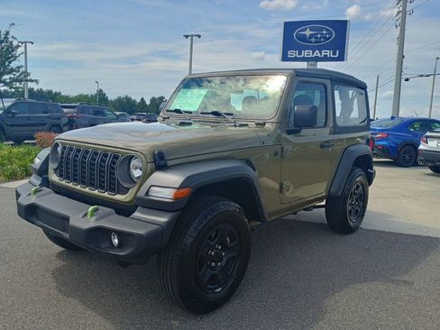 Used 2025 Jeep Wrangler Sport AWD/4WD image 1