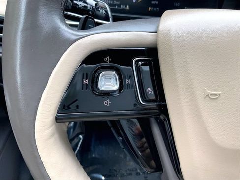 Used 2022 Lincoln Corsair Reserve w/ Luxury Package AWD/4WD image 17