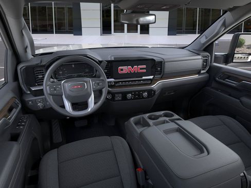 New 2026 GMC Sierra 2500 SLE AWD/4WD image 15