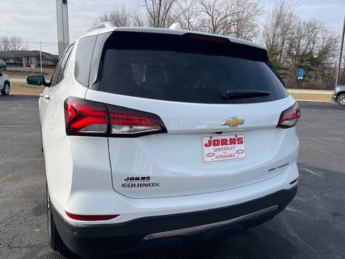 Used 2022 Chevrolet Equinox Premier AWD/4WD image 4