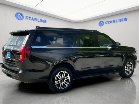 Used 2025 Ford Expedition Max Active RWD image 8