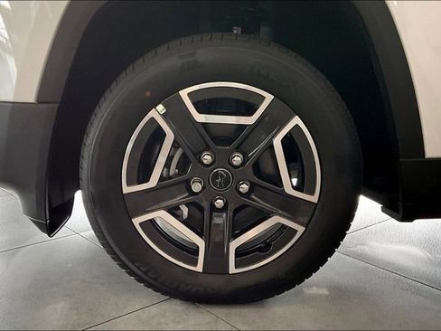 New 2026 Jeep Cherokee Limited image 10