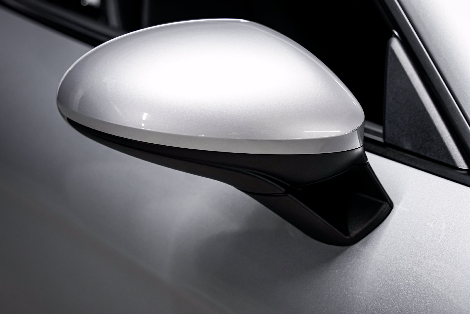 Used 2024 Porsche 718 Cayman RWD image 35