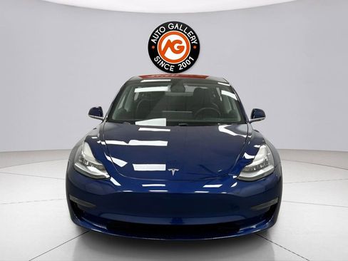 Used 2018 Tesla Model 3 Long Range image 2