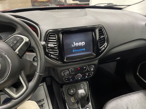 Used 2019 Jeep Compass Limited AWD/4WD image 29
