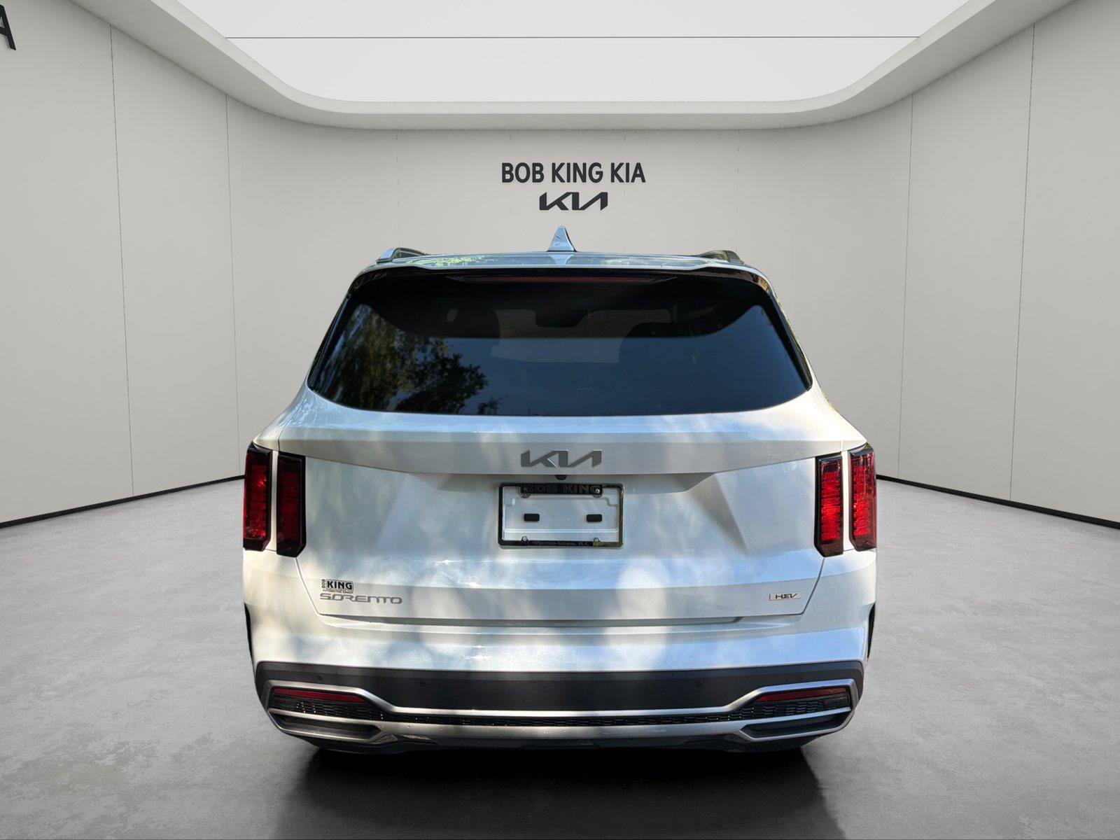 Used 2023 Kia Sorento EX FWD image 4