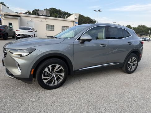 Used 2023 Buick Envision Essence AWD/4WD image 3