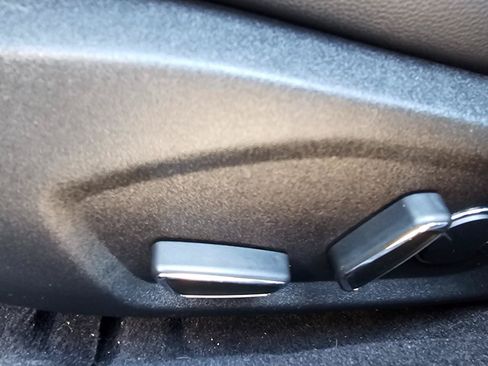 Used 2019 Ford Fusion SEL FWD image 32
