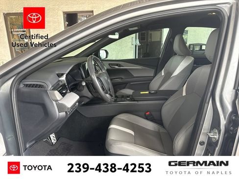Used 2025 Toyota Camry SE FWD image 14