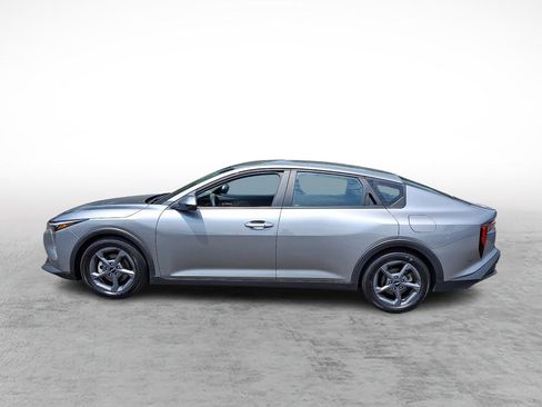 Used 2025 Kia K4 FWD image 2