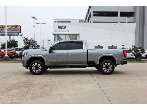Used 2025 GMC Sierra 2500 Denali w/ Denali Reserve Package image 3