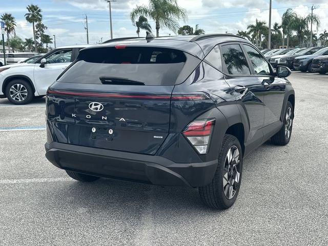 Certified 2025 Hyundai Kona SEL AWD/4WD image 6