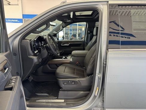 New 2026 Chevrolet Silverado 3500 High Country w/ High Country Premium Package image 7