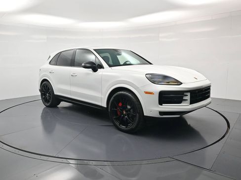 Certified 2026 Porsche Cayenne S AWD/4WD image 38