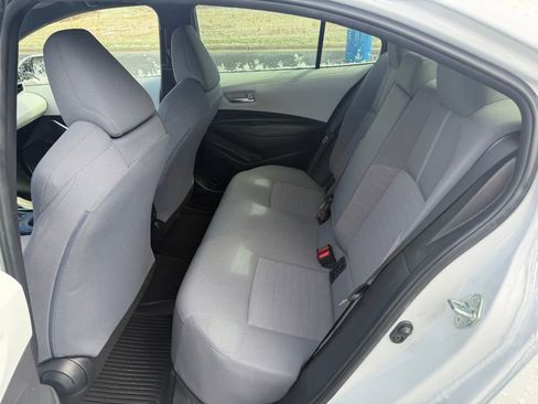 Used 2022 Toyota Corolla SE image 11