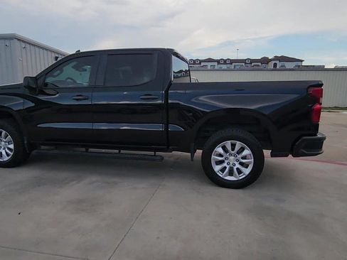 Used 2022 Chevrolet Silverado 1500 Custom RWD image 4