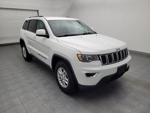 Used 2019 Jeep Grand Cherokee Laredo w/ Security & Convenience Group AWD/4WD image 13