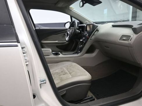 Used 2014 Chevrolet Volt Premium w/ Premium Trim Package FWD image 25