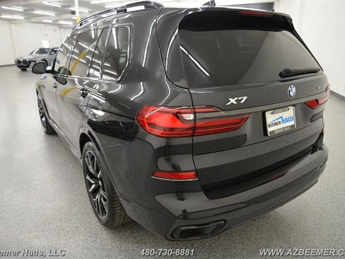 Used 2022 BMW X7 xDrive40i w/ M Sport Package image 11