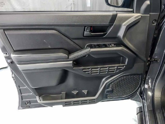 Used 2024 Toyota Tacoma SR5 AWD/4WD image 25