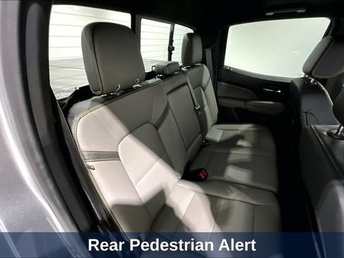 Used 2024 Chevrolet Colorado ZR2 w/ ZR2 Convenience Package III AWD/4WD image 35