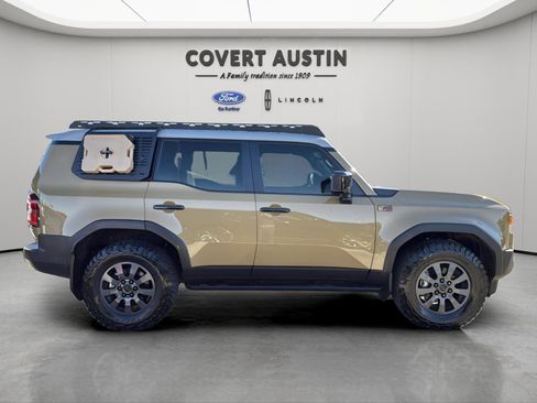 Used 2024 Toyota Land Cruiser image 6