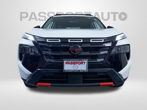 Certified 2025 Nissan Rogue SV image 3