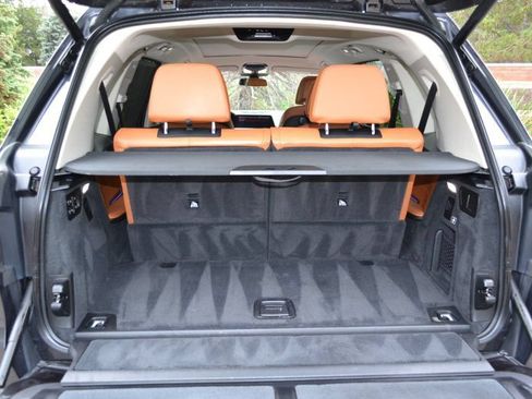 Used 2020 BMW X7 xDrive40i w/ Premium Package AWD/4WD image 37