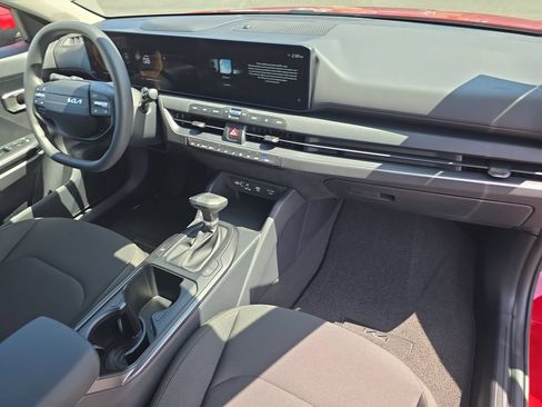 New 2026 Kia K4 FWD image 11