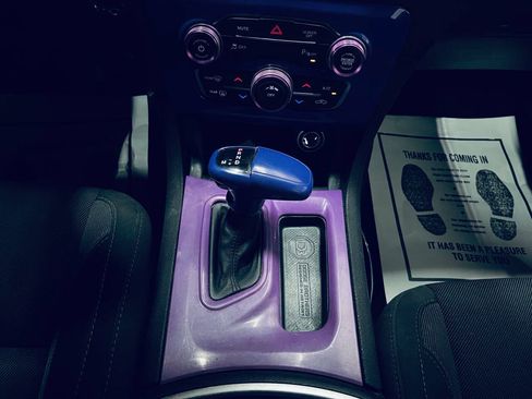 Used 2019 Dodge Charger SXT RWD image 27