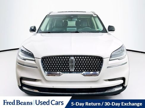 Used 2024 Lincoln Aviator Reserve w/ Equipment Group 201A AWD/4WD image 2