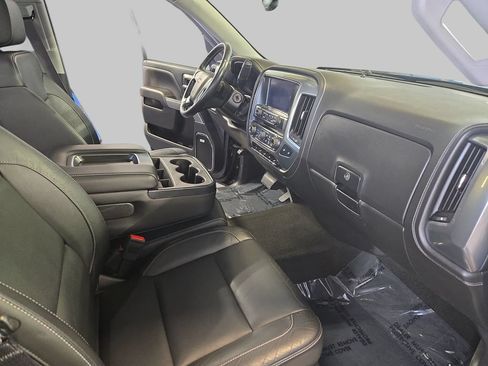 Used 2017 Chevrolet Silverado 1500 LTZ Z71 w/ LTZ Plus Package AWD/4WD image 10